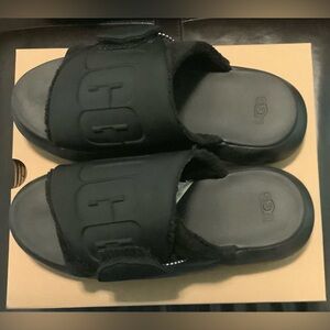 Ugg Slide/Slipper - Black